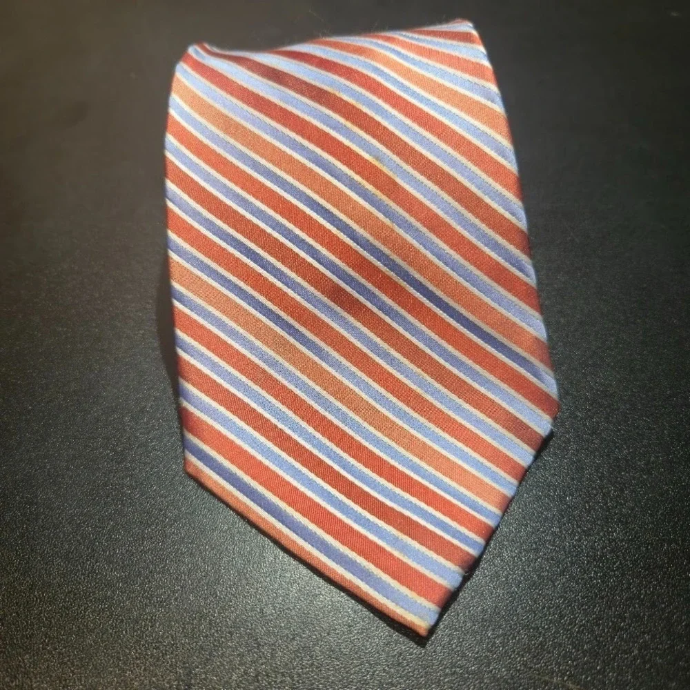 Club Room Diagonal Striped 100% Silk‎ Repp Tie